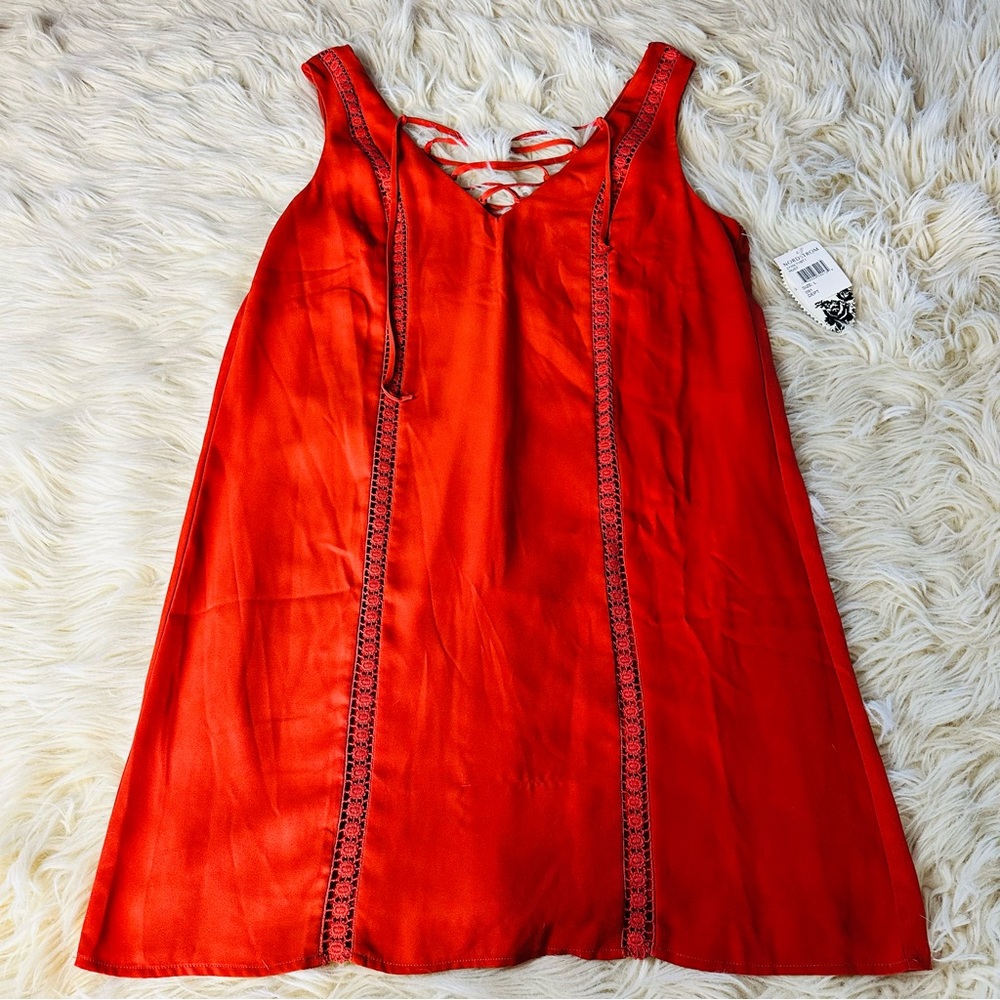 Way-in Nordstrom rust lace detail shift dress